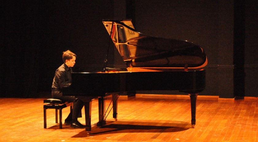 Salon 2003'te "Piyano Resitali"