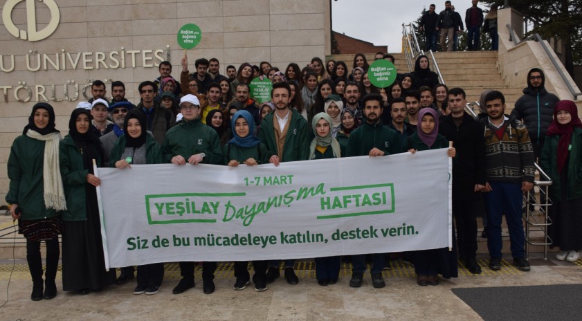 Yeşilay Kulübü'nden "Bağımlı Olma Özgür Yaşa" yürüyüşü