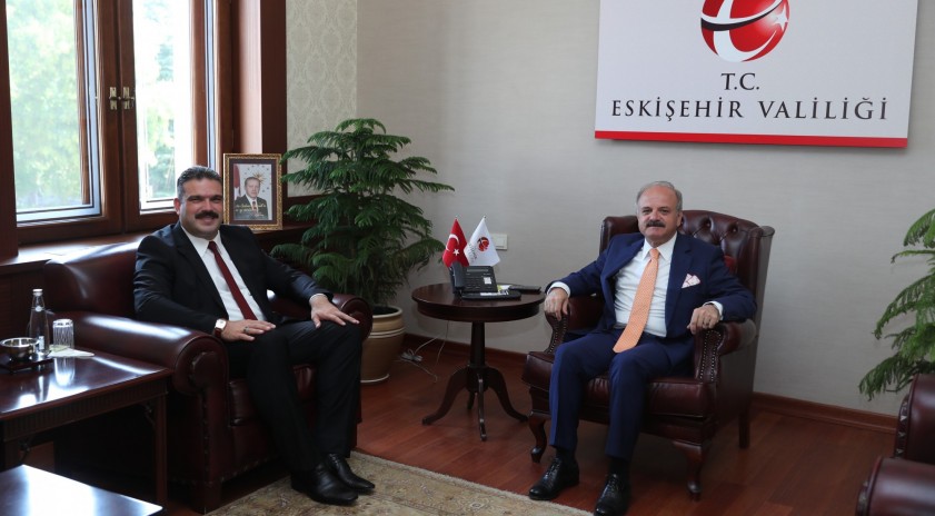 Rektör Prof. Dr. Şafak Ertan Çomaklı, Vali Özdemir Çakacak’ı ziyaret etti