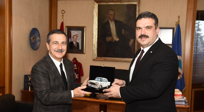 Tepebaşı Belediye Başkanı Dt. Ahmet Ataç Rektörümüz Prof. Dr. Çomaklı’yı ziyaret etti