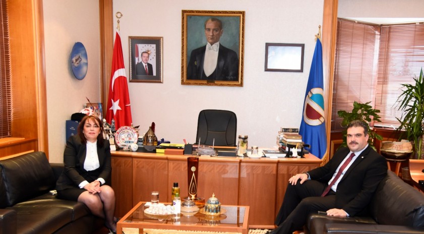 Ziraat Bankası Eskişehir Bölge Yöneticisi Canay Demirbel'den Rektörümüz Prof. Dr. Çomaklı’ya ziyaret