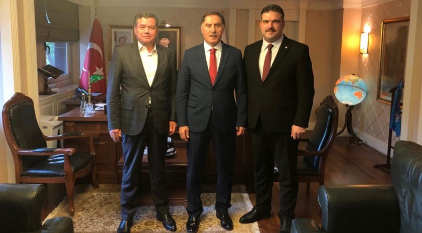 Rektör Prof. Dr. Çomaklı Kamu Başdenetçisi Şeref Malkoç ve Cumhurbaşkanı Başdanışmanı Prof. Dr. Seyit Sertçelik ile bir araya geldi