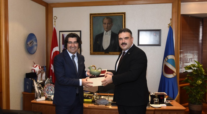 T.C. Ziraat Bankası Genel Müdür Yardımcısı Alpaslan Çakar, Rektör Çomaklı’yı ziyaret etti