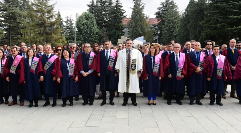 Anadolu Üniversitesi’nde yeni eğitim ve öğretim yılı açılış töreni gerçekleşti