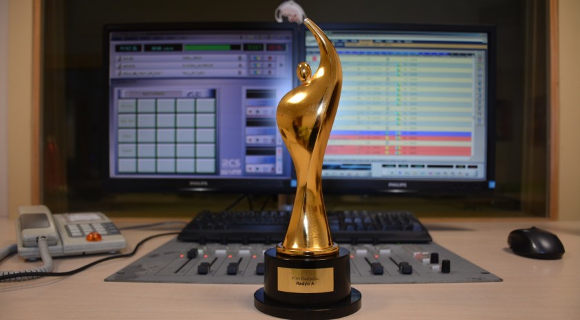 Radyo A’ya yılın radyosu ödülü