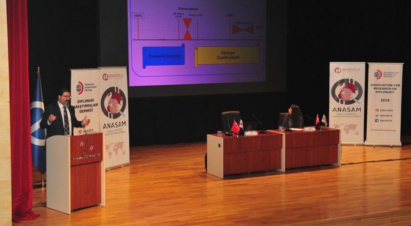 Anadolu Üniversitesi’nde Türkiye-Ermenistan ilişkileri paneli