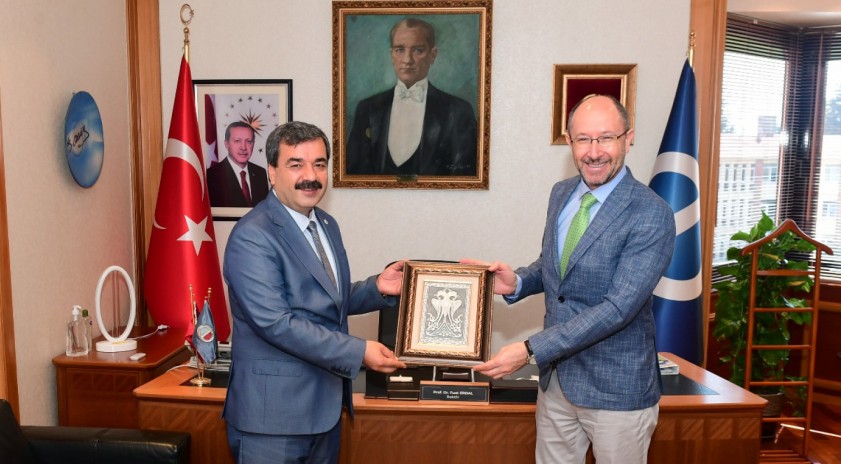 Sivas Bilim ve Teknoloji Üniversitesi Rektörü Prof. Dr. Mehmet Kul’dan Rektör Erdal’a hayırlı olsun ziyareti