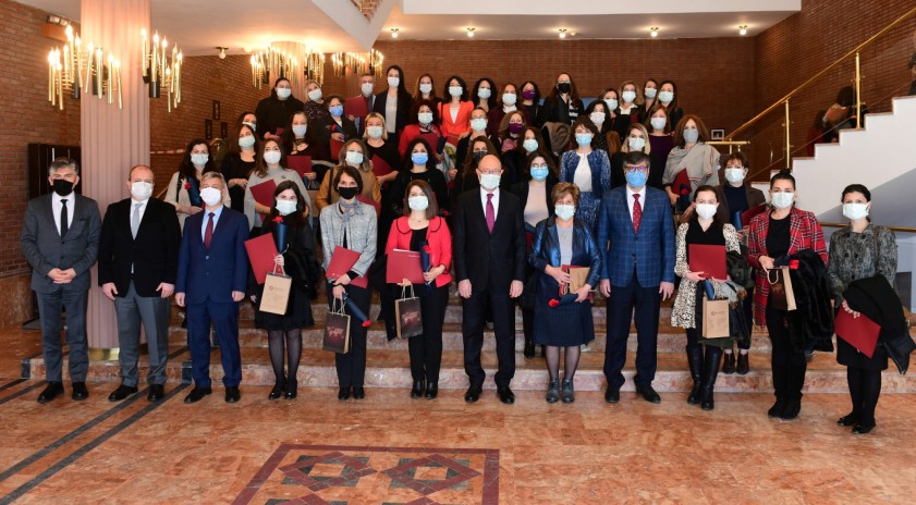 “Anadolu Üniversitesi 2020 Ar-Ge ve İnovasyonda Kadın Zirvesi Ödülleri” sahiplerine takdim edildi