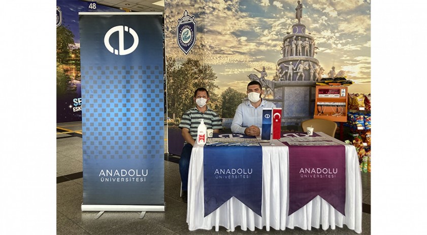 Anadolu Üniversitesi ailenin yeni üyelerini karşılıyor