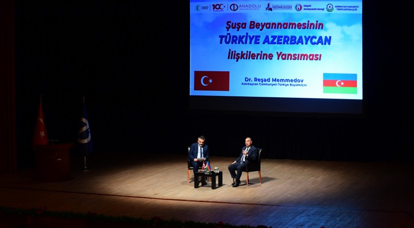 “Şuşa Beyannamesinin Türkiye-Azerbaycan İlişkilerine Yansıması” AKM’de konuşuldu