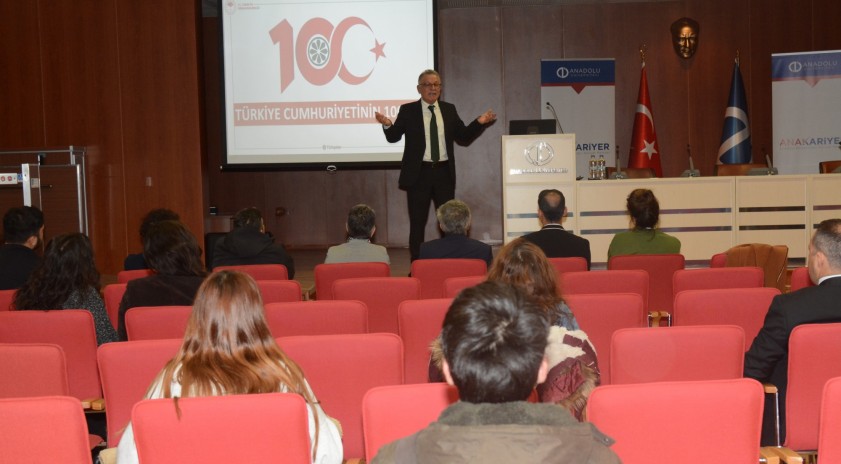 "Cumhuriyet ile Yaşıt Şeker Fabrikaları" başlıklı söyleşi Anadolu Üniversitesinde gerçekleştirildi
