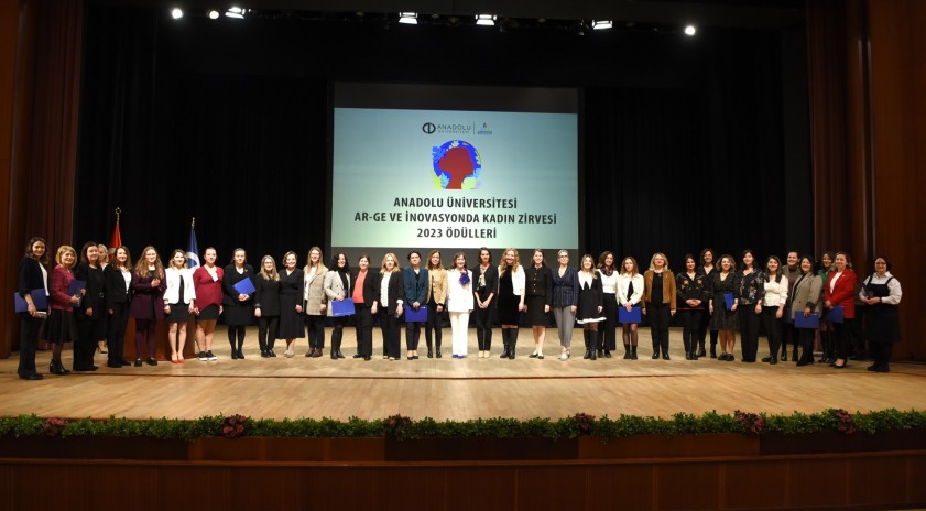 2023 Yılı Ar-Ge ve İnovasyonda Kadın Zirvesi Ödülleri sahiplerini buldu