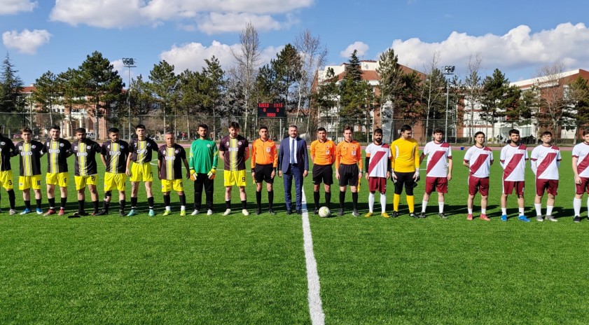 Öğrenci Futbol Turnuvasında yarı finalistler belli oldu