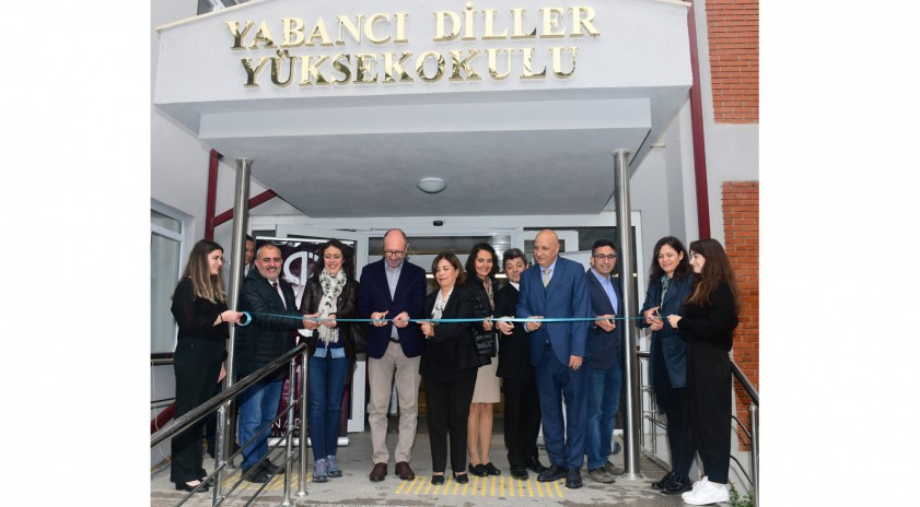 Yabancı Diller Yüksekokulu düzenlenen törenle açıldı