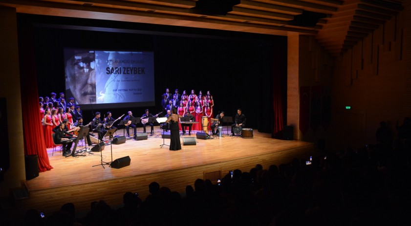 Halkbilim “Sarı Zeybek” konseri ile Ulu Önderi andı