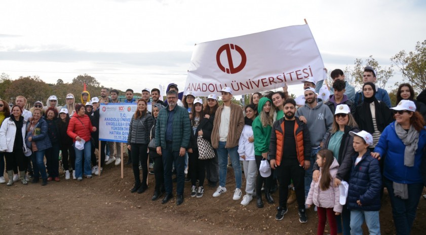 Anadolu Üniversitesinden Millî Ağaçlandırma Günü’ne destek