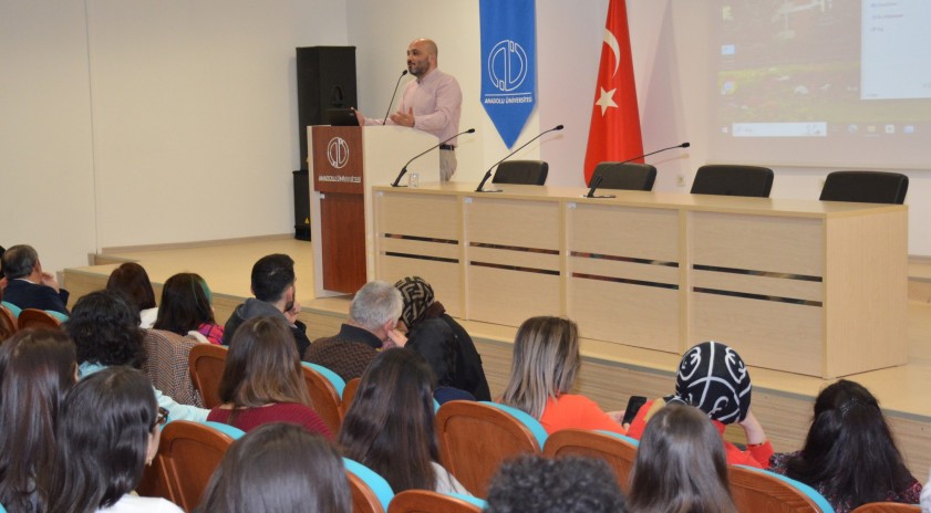 “Çocuklara Doğru Soru Sorma Teknikleri” semineri düzenlendi