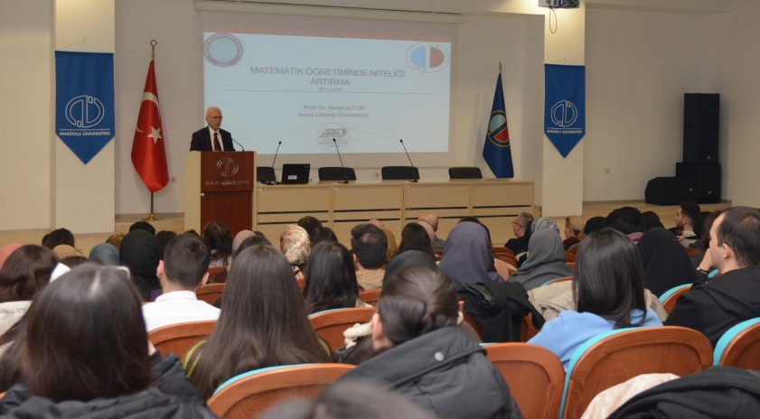 Eğitim Fakültesinde “Matematik Öğretiminde Niteliği Artırma” semineri gerçekleştirildi