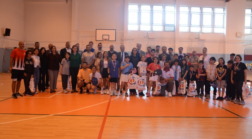 Anadolu Üniversitesi ev sahipliğinde düzenlenen Pickleball Turnuvası sona erdi