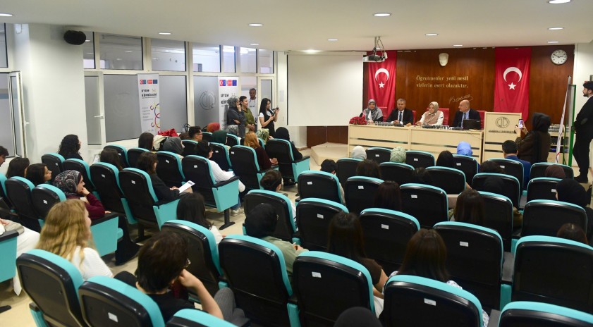 “Uyum Köprüleri” projesi kapsamında panel düzenlendi