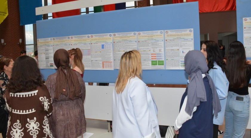 Anadolu Üniversitesinde “İlköğretim Matematik Öğretmenliği Programı Bitirme Projesi Sergisi" gerçekleşti