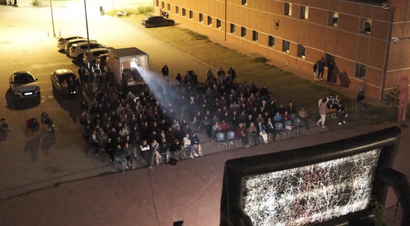Derman Filmi açık hava sinemasıyla sinemaseverlerle buluştu
