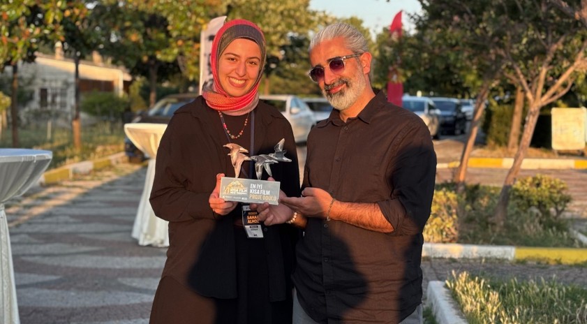 İBF öğrencisi, Sığınak filmiyle bu kez de “Kısadan Anlat” yarışmasından ödülle döndü