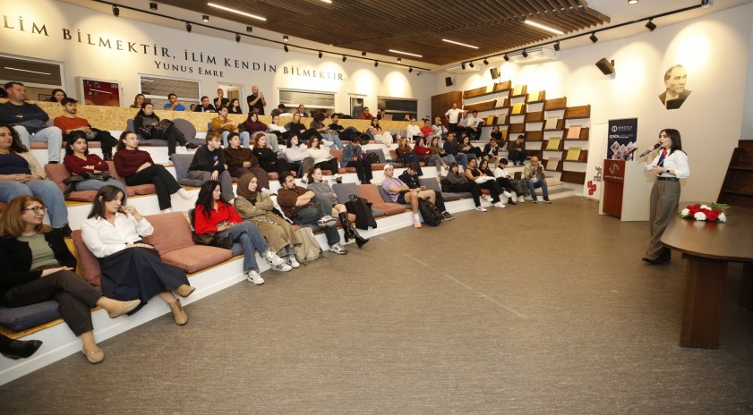 Nilüfer Kutlu “İletişim Buluşmaları”nda öğrencilerle bir araya geldi