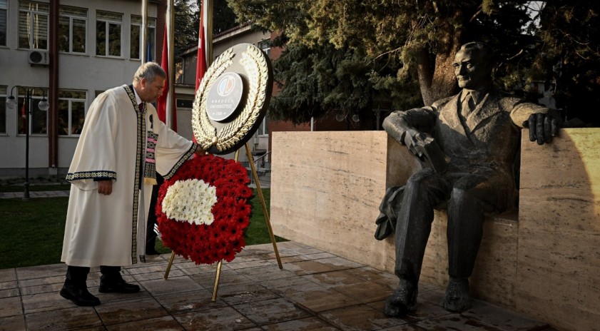 Büyük Önder Atatürk 87. ölüm yıldönümünde saygı ve minnetle anıldı