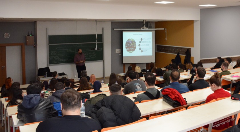 &ldquo;Emeğin K&uuml;lt&uuml;r&uuml; ve İş&ccedil;i Şarkıları&rdquo; konferansı İİBF&rsquo;de ger&ccedil;ekleştirildi