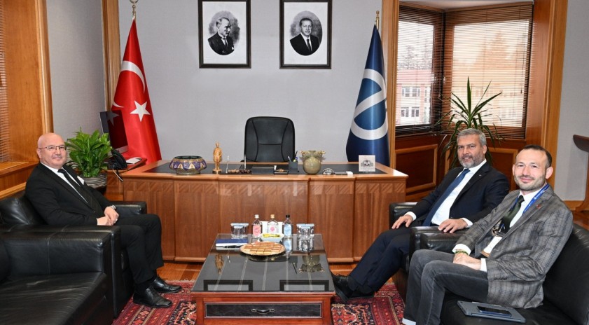 Prof. Dr. Sandıkçı ve Doç. Dr. Güldemir’den Rektör Adıgüzel’e ziyaret