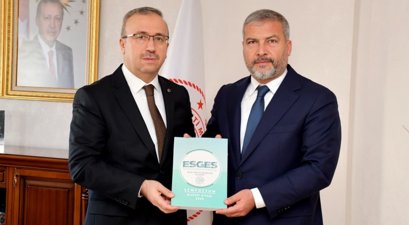 Rekt&ouml;r Adıg&uuml;zel&rsquo;den İl Mill&icirc; Eğitim M&uuml;d&uuml;r&uuml; Aydın&rsquo;a İadeiziyaret