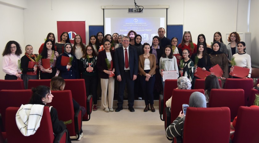 YEMYO&rsquo;da Akademik Başarı ve Onur Belgeleri Takdim T&ouml;reni d&uuml;zenlendi