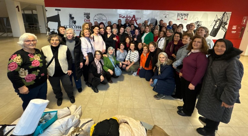 60+ Tazelenme &Uuml;niversitesi &ouml;ğrencilerinden Radyo A&rsquo;ya ziyaret