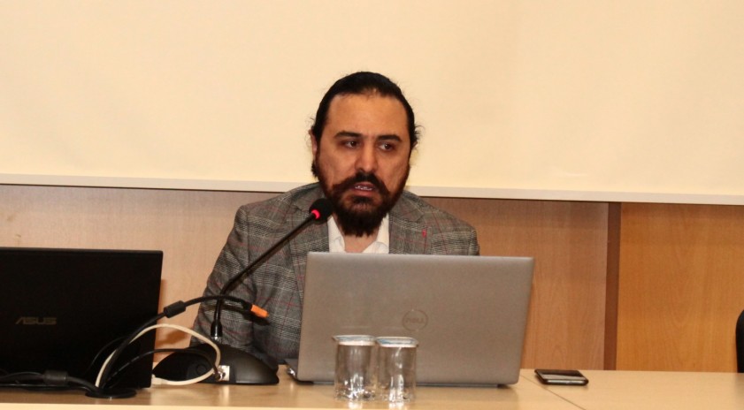 Edebiyat Fak&uuml;ltesinde Hegemonik Hafıza semineri d&uuml;zenledi