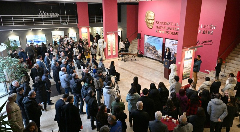 T&uuml;rkiye&ndash;&Ccedil;in diplomatik ilişkilerinin 55&rsquo;inci yılı sanat sergisiyle kutlandı