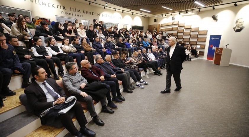 Ali Saydam &ouml;ğrencilere iletişimin altın kurallarını anlattı
