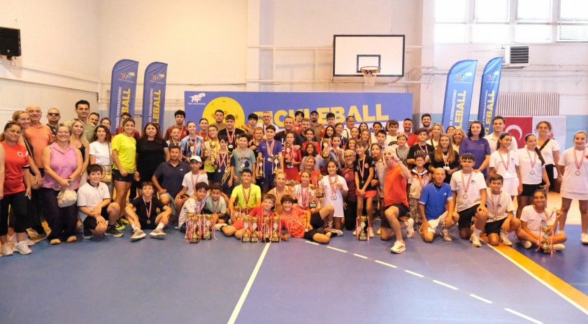 Anadolu &Uuml;niversitesi ev sahipliğinde d&uuml;zenlenen Pickleball Turnuvası sona erdi