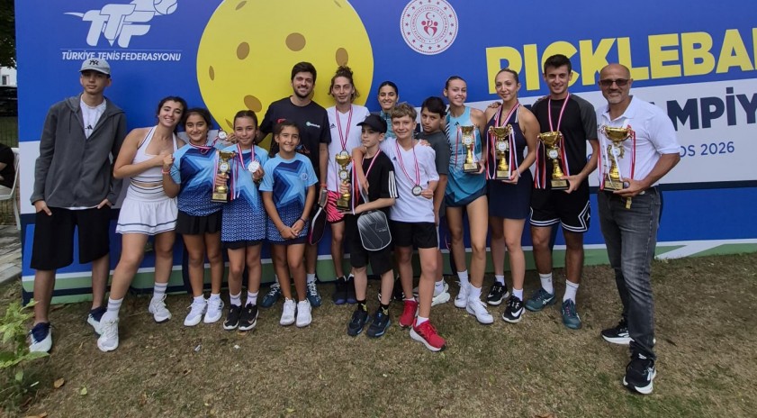 Pickleball sporcularından T&uuml;rkiye Şampiyonasında b&uuml;y&uuml;k başarı
